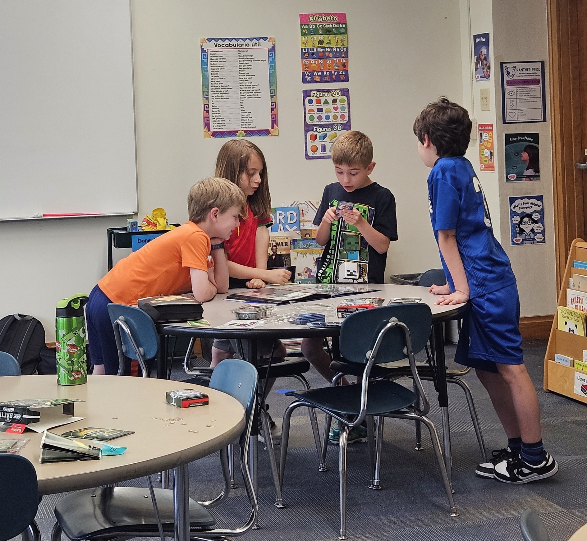 Kids trading and playing Pokémon cards